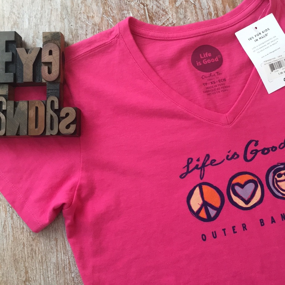 🆕LIFE IS GOOD Women’s Peace☮️ “Outer Banks” Crusher V-Neck T-Shirt in Hot Pink - Picture 6 of 8